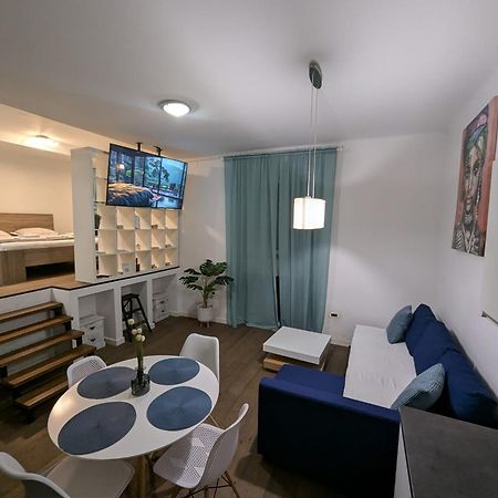 Fantabulous Downtown Abode W King Bed, 65" Tv, Washer And Tumble Dryer Zagreb Exterior photo
